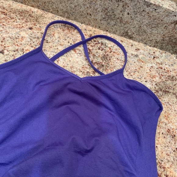 2 Unity woman’s tanks - Picture 4 of 6